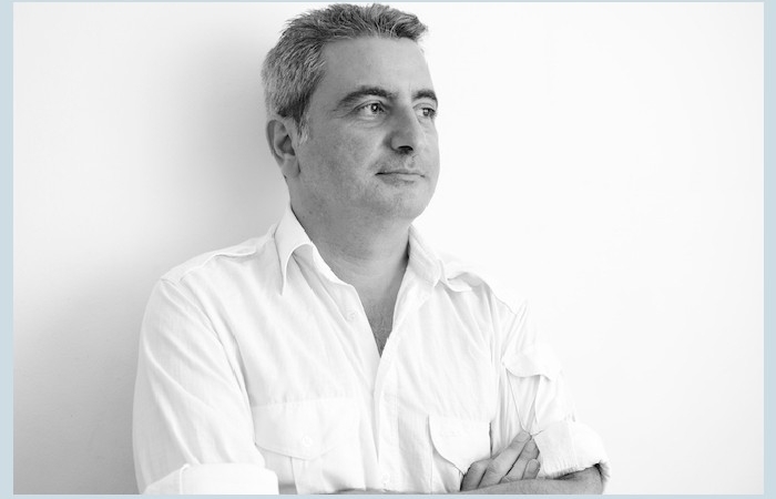 "Θεωρώ ότι ο συγγραφέας, πριν γράψει, αισθάνεται μιαν αφόρητη εσωτερική πίεση!"-Συνέντευξη με τον συγγραφέα Παύλο Κουτρουμπά