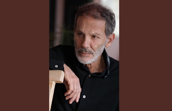 Έξι τραγούδια του Σταύρου Ξαρχάκου