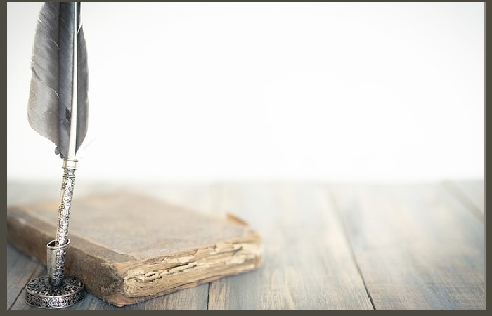 Δυο ποιήματα για την ποίηση- ΛΙΝΑ ΤΟΪΤΟΥ