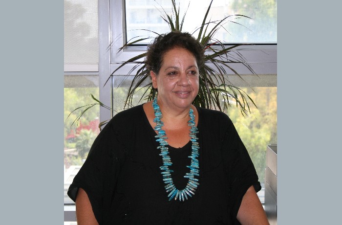 Δέκα ποιήματα της Ελένης Λιντζαροπούλου