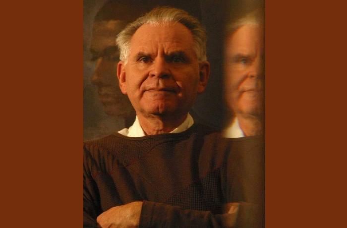  "Είναι ωραίο να σκηνοθετείς τη ζωή σου!"- Συνέντευξη με τον συγγραφέα Ανδρέα Καραγιάν