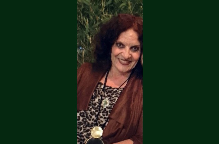 Δέκα ποιήματα της Ιωάννας Διαμαντοπούλου