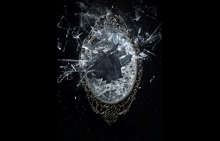  Ένας καθρέφτης- ΚΩΝΣΤΑΝΤΙΝΟΣ ΣΤΑΥΡΟΥ