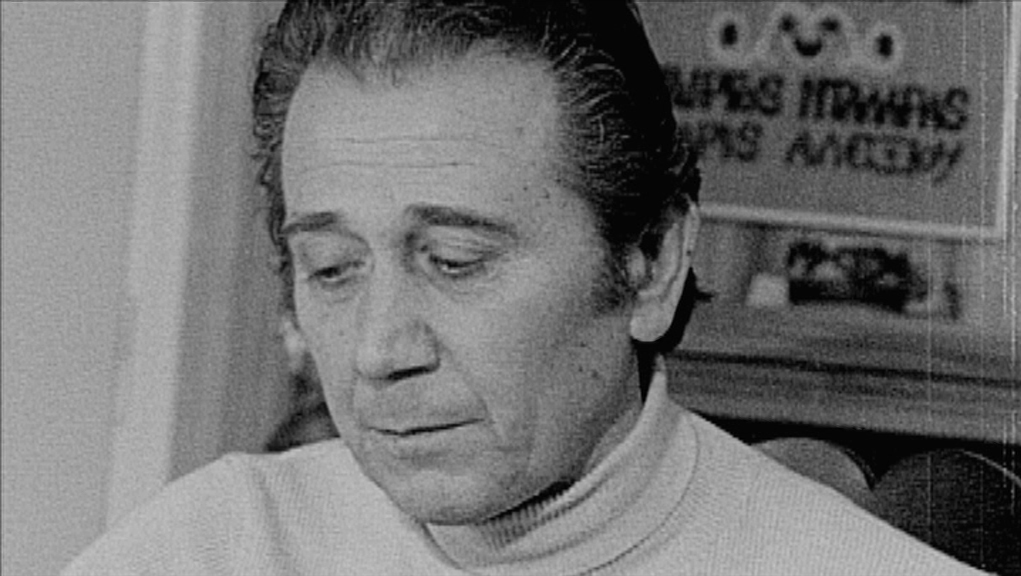 Δύο τραγούδια του Απόστολου Καλδάρα για την ξενιτιά