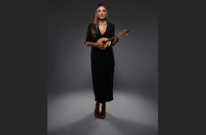 "Γιορτή" της Artemis Matafia στην Αμαξοστοιχία-Θέατρο το Τρένο στο Ρουφ, 13/6/24