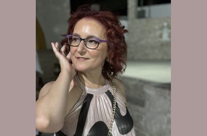 Έξι ποιήματα της Τσαμπίκας Χατζηνικόλα 